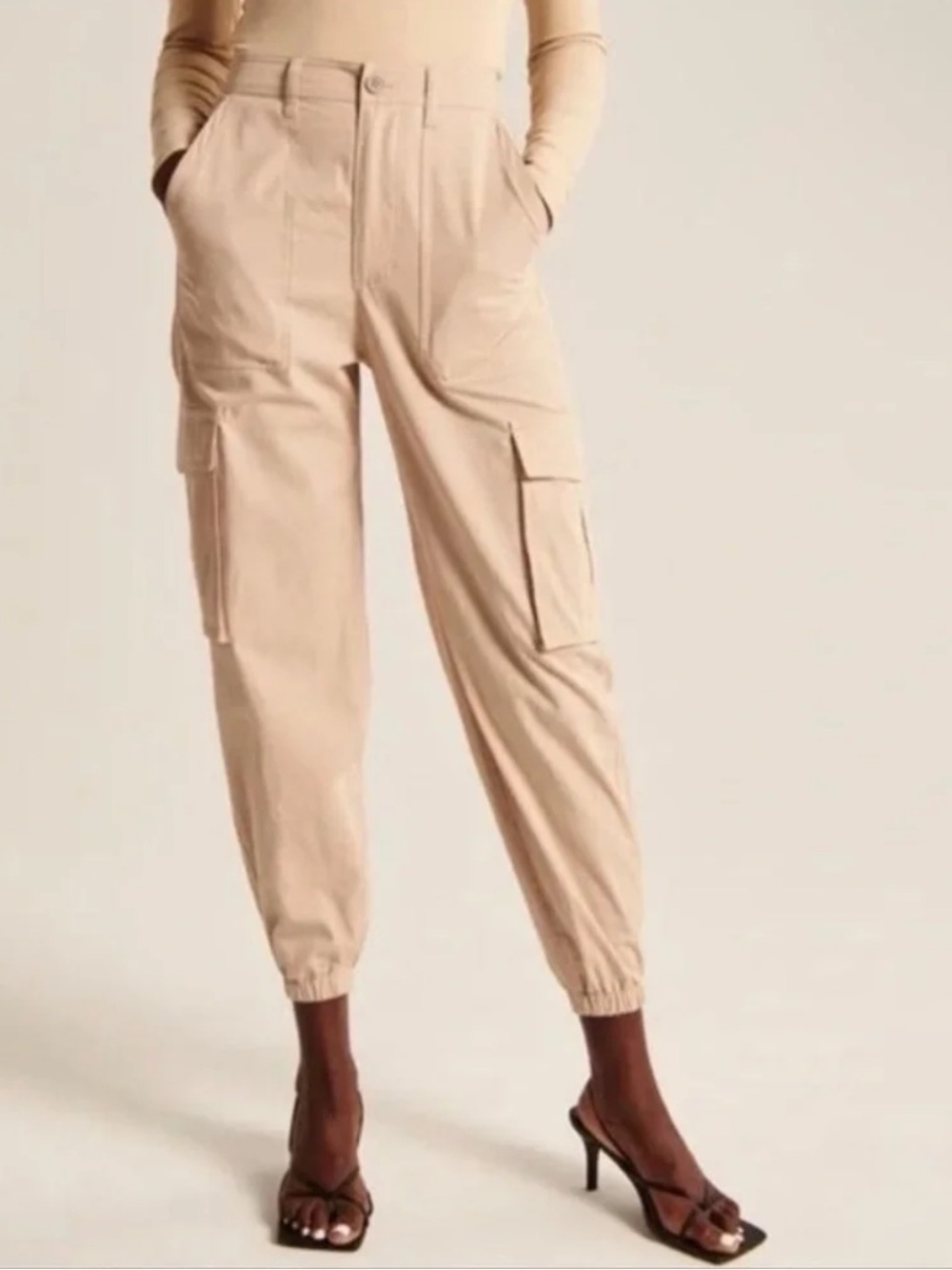 Abercrombie & Fitch High Waisted Cargo Jogger Pants Medium Khaki